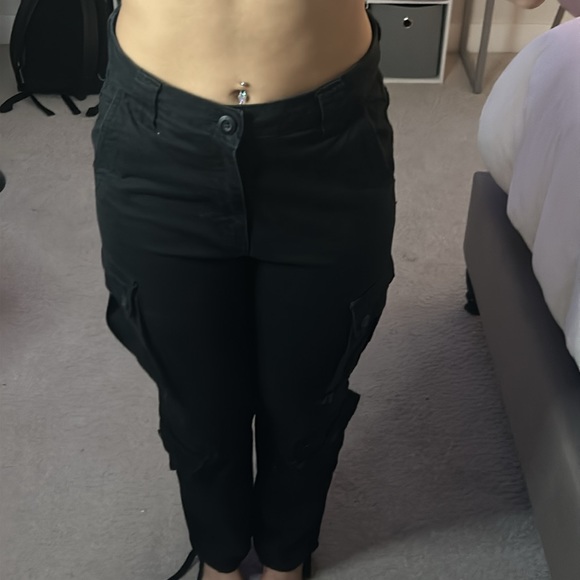 Black cargos men’s - Picture 3 of 4